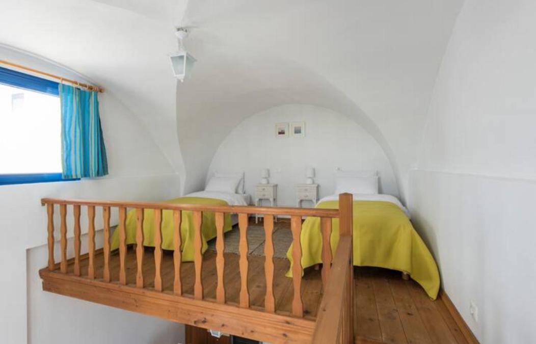 Santorini Traditional Suites Vothon Luaran gambar