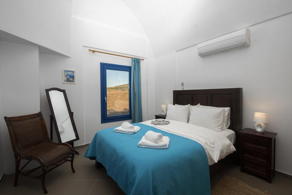 Santorini Traditional Suites Vothon Luaran gambar